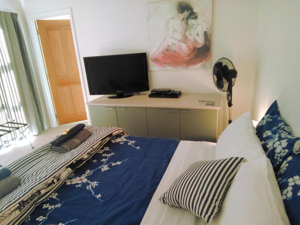Golden Caves - Bed & Breakfast Takaka Εξωτερικό φωτογραφία